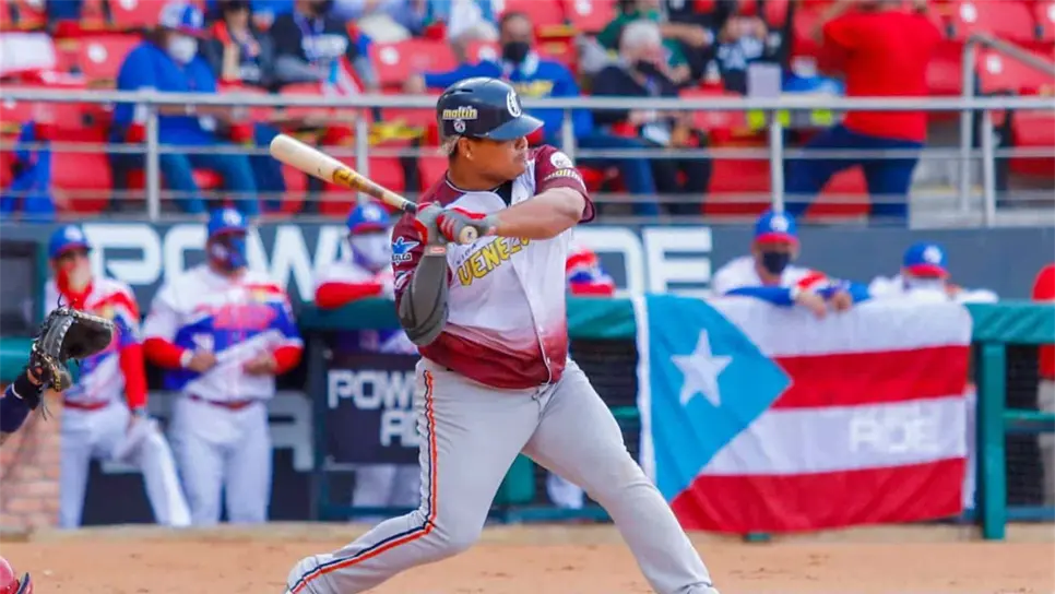 Puerto Rico pinta de blanco a Venezuela