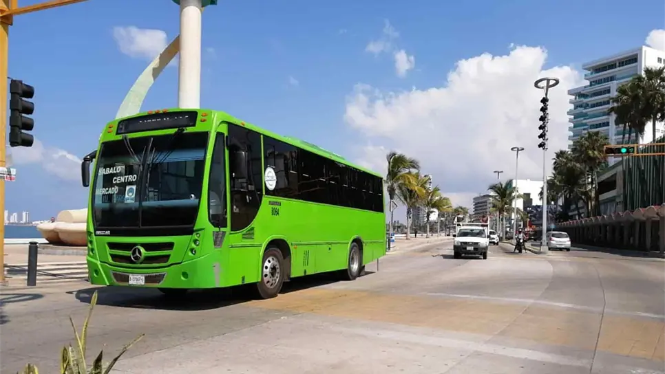Piden choferes de urbanos ser vacunados contra el Covid