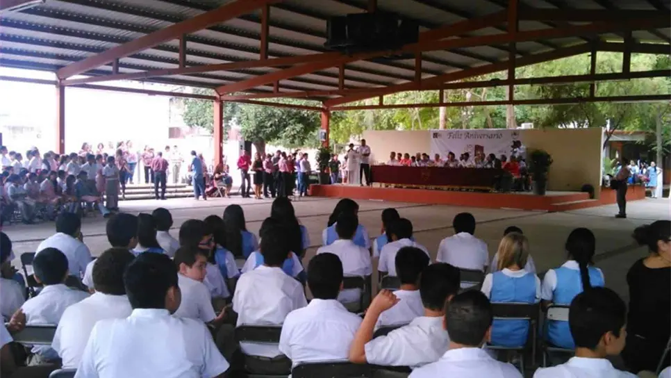Lento avance de vacunación retrasará regreso a clases: Mexicanos Primero