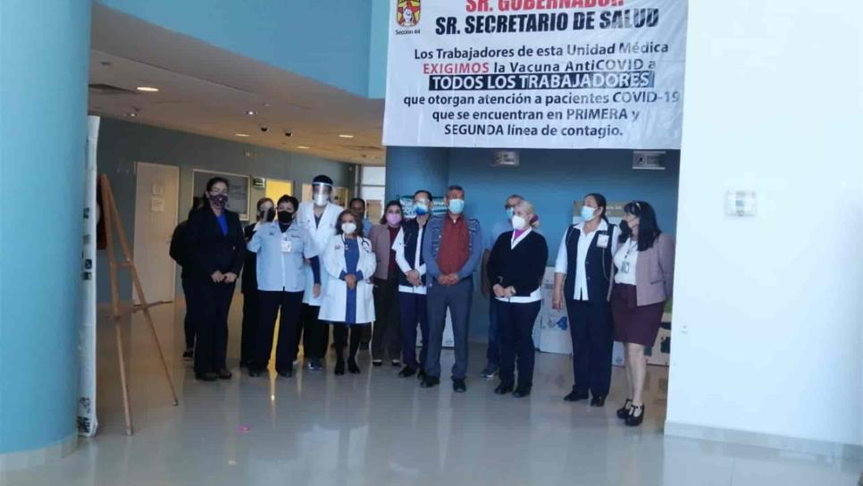 Bajo protesta trabajadores de 33 centros de Salud del norte