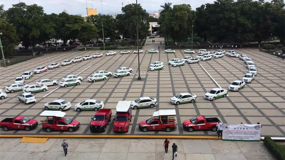 Entrega Quirino Ordaz 100 unidades a transportistas