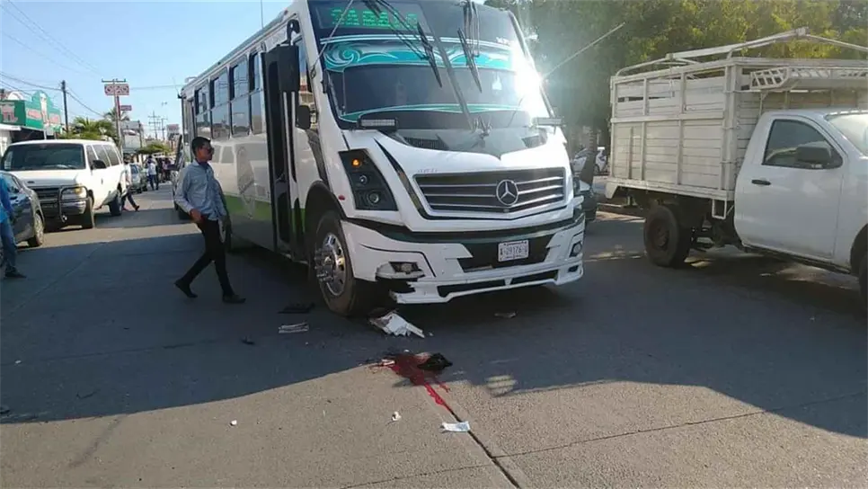 Camión urbano arrolla a un ciclista en Mazatlán