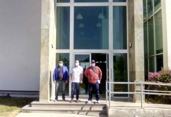 Gobierno del Estado “abona” una quincena de tres a maestros de Inglés
