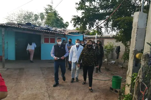 Vecinos del 9 de Diciembre se benefician con Brigadas de Servicios Integrales Vecinos del 9 de Diciembre se benefician con Brigadas de Servicios Integrales