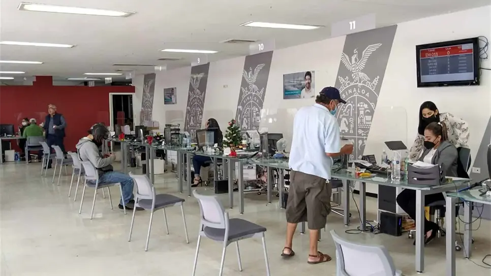 Anuncian descuentos en trámites vehiculares en Mazatlán