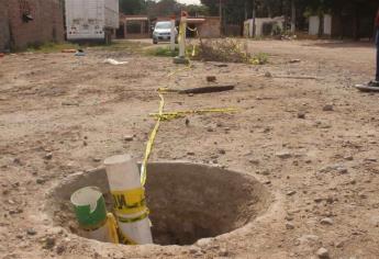 Vecinos de Las Calaveras amenazan con tomar la México 15 por fallas en el drenaje