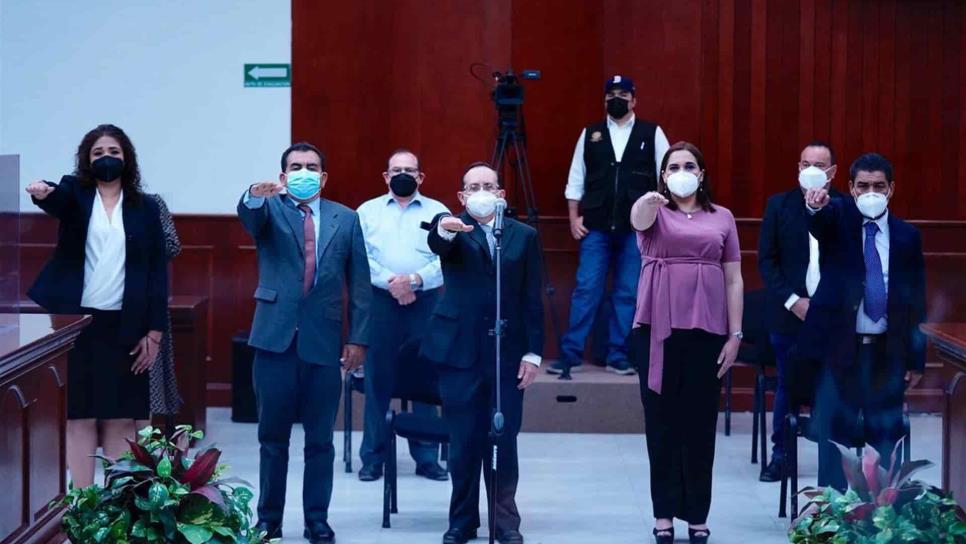 Toman protesta 5 diputadas y diputados suplentes en el Congreso de Sinaloa