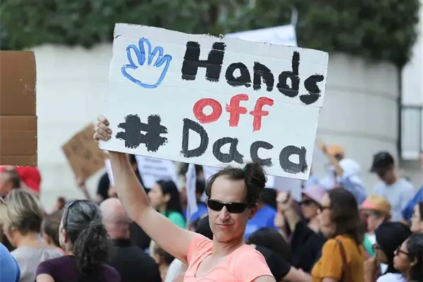 Mayoría de votantes en EEUU apoyan legalizar a soñadores y campesinos Mayoría de votantes en EEUU apoyan legalizar a soñadores y campesinos