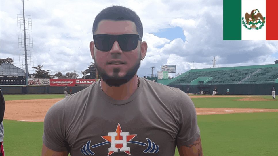 Roberto Osuna se muestra ante organizaciones de MLB