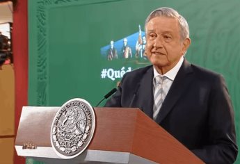 AMLO advierte con modificar Constitución si jueces tumban su reforma eléctrica