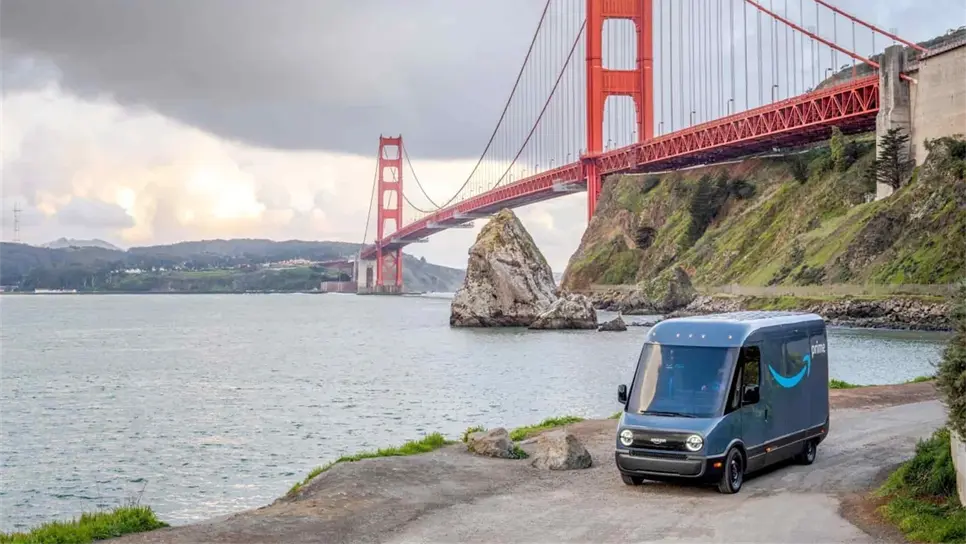 Furgonetas eléctricas de Amazon empiezan a circular por San Francisco