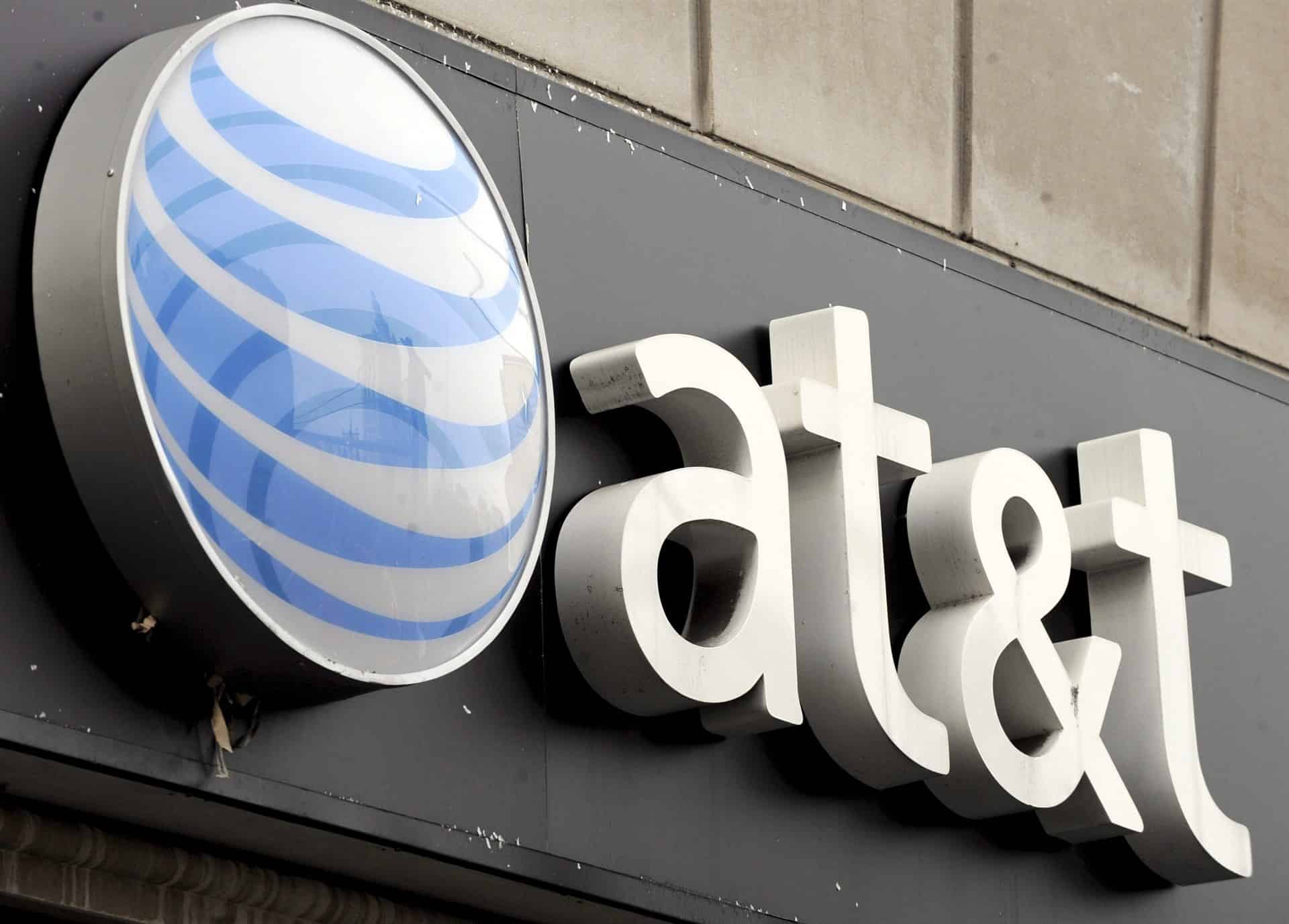 ¿Fuiste víctima de cobros indebidos de AT&T? Profeco te invita a demandar