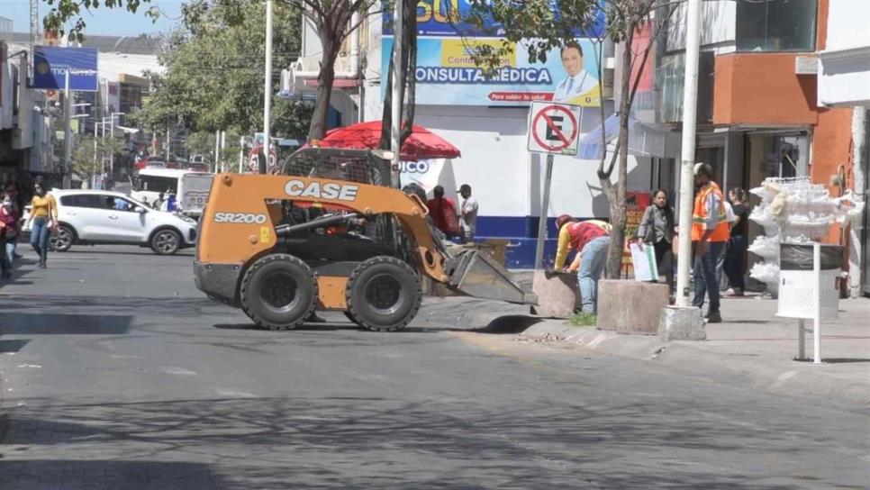 Critican peatones retiro de macetas en el Centro de Culiacán