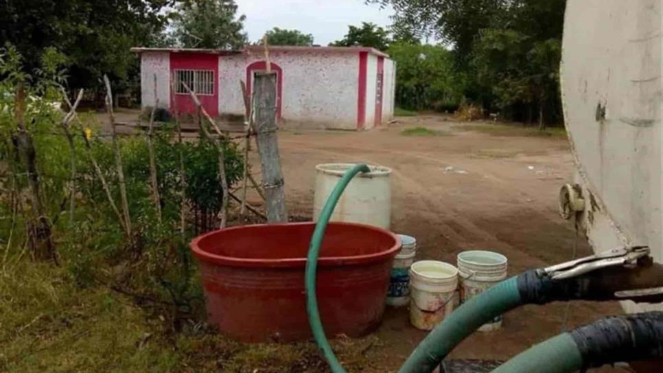 Japaf mantiene 10 pipas en función para surtir agua a comunidades afectadas por sequía