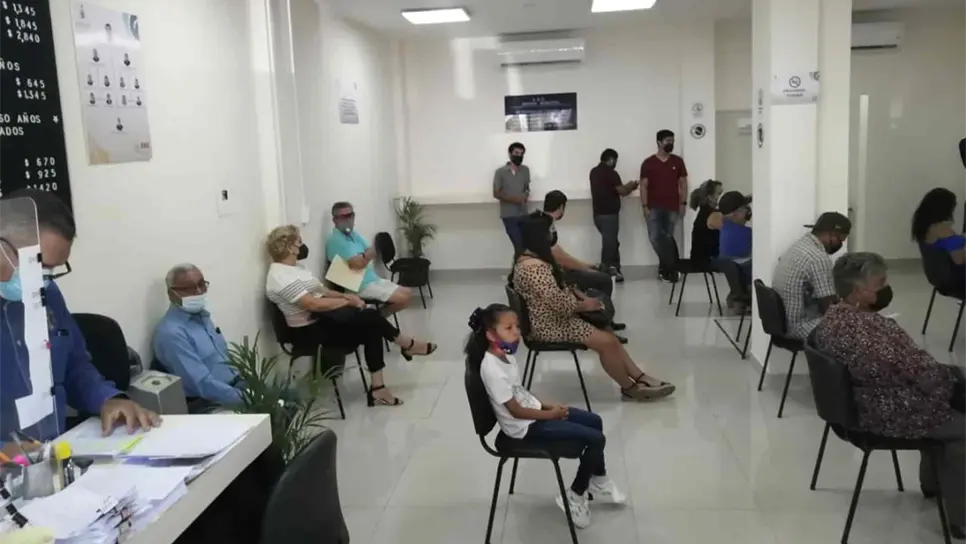 Tramitan pasaporte grupos de jornaleros para trabajar en el extranjero