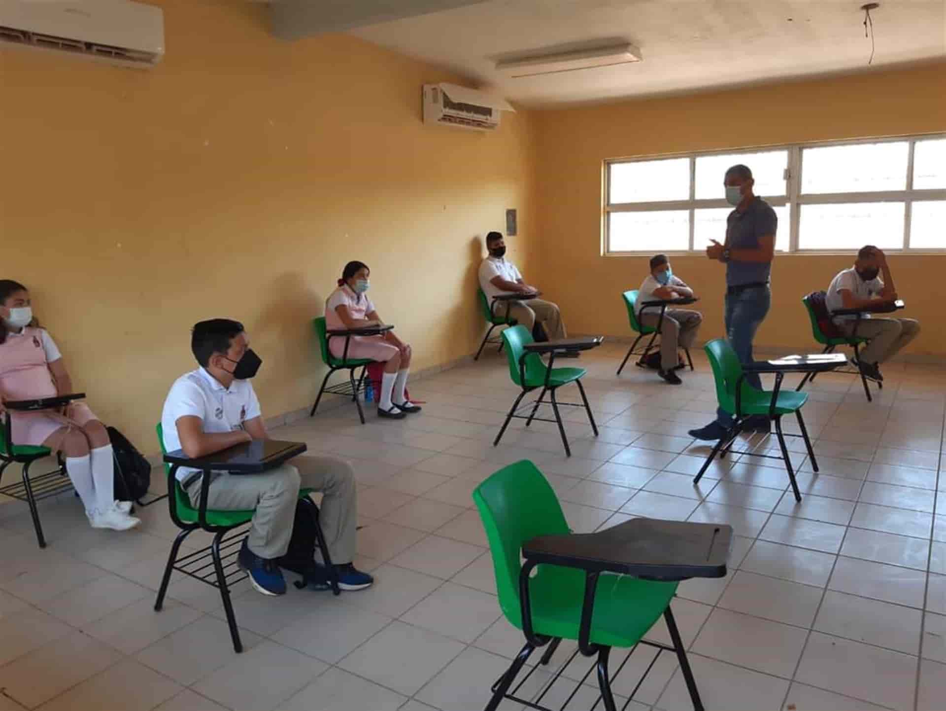 De Sinaloa municipio, la primer escuela en abrir sus puertas este martes a estudiantes