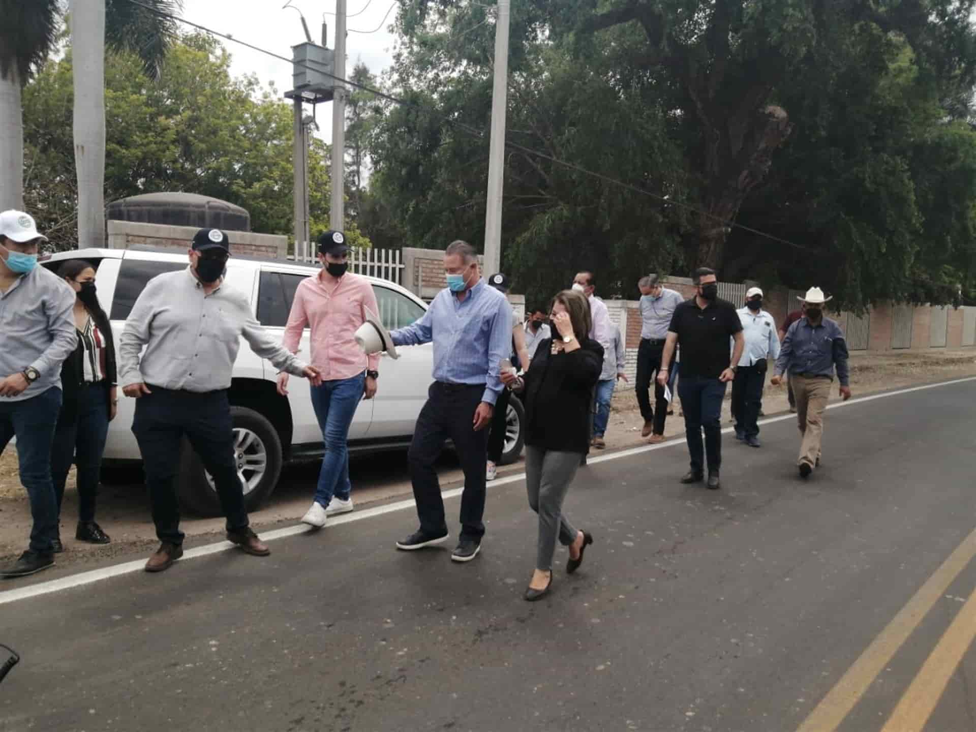 Supervisa gobernador conclusión del tramo carretero Villa de Ahome a San José de Ahome