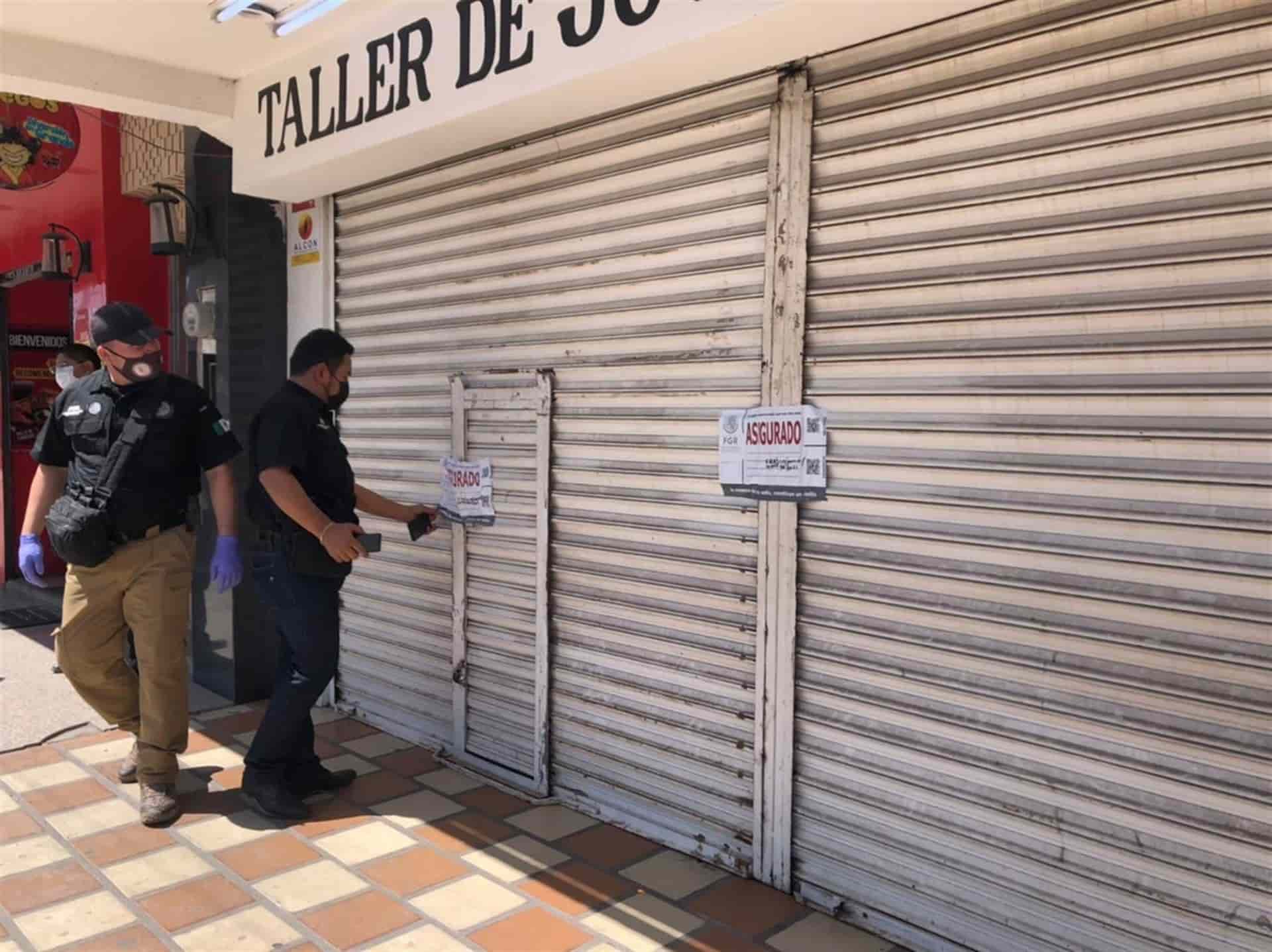 Elementos de la PFM catean y aseguran seis comercios en el Centro de Los Mochis
