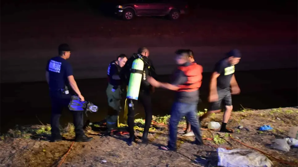Adulto mayor muere al caer en automóvil al canal Humaya, en Guamúchil