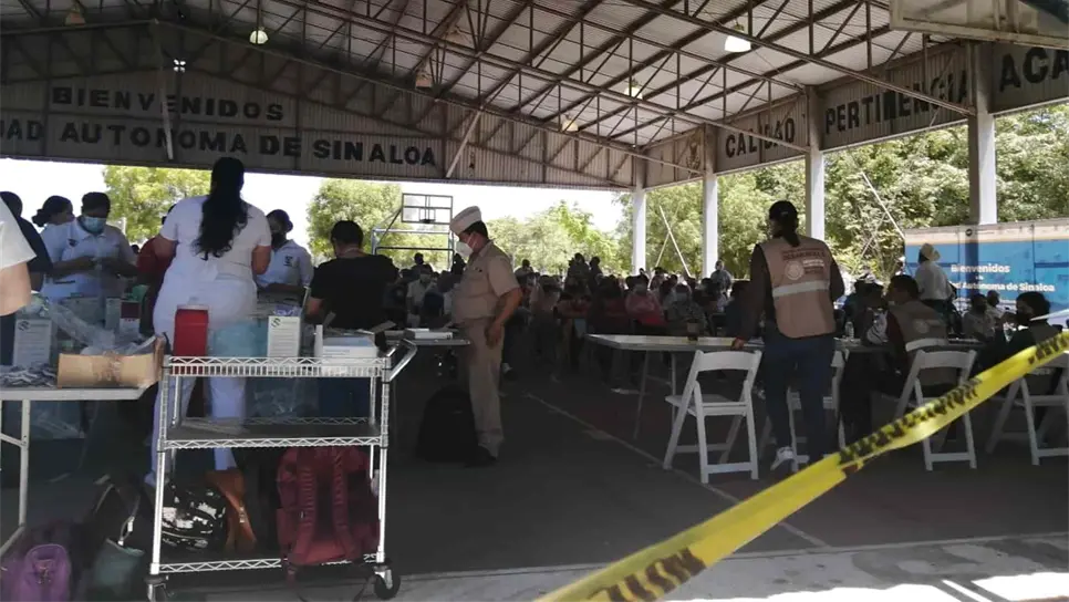 Aplican más de 8 mil dosis en el primer día de vacunación en Ahome