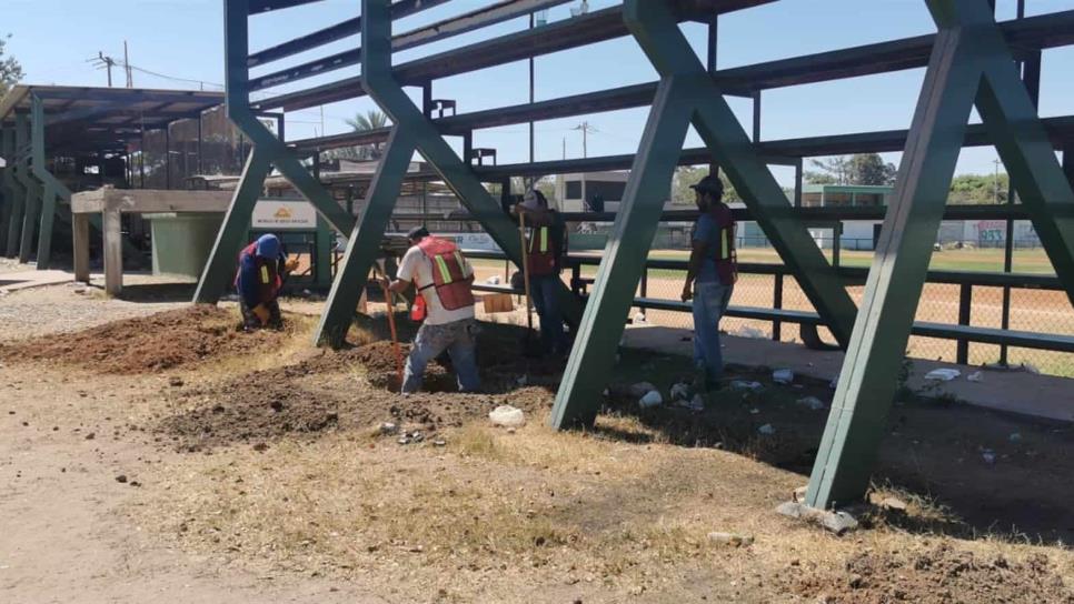 Inicia remodelación de gradas del estadio “Armando Cáñez” de JJR