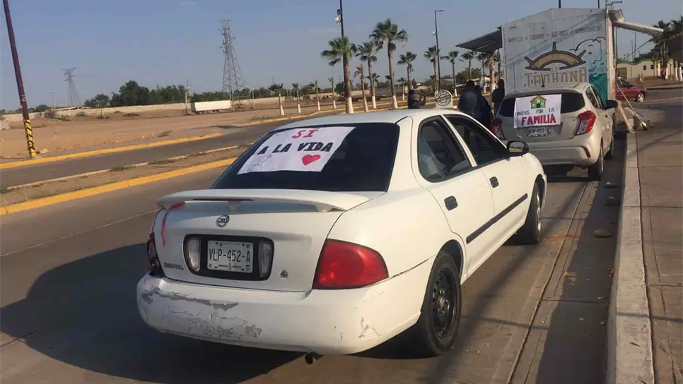 Realizan caravana a favor de la vida en Culiacán