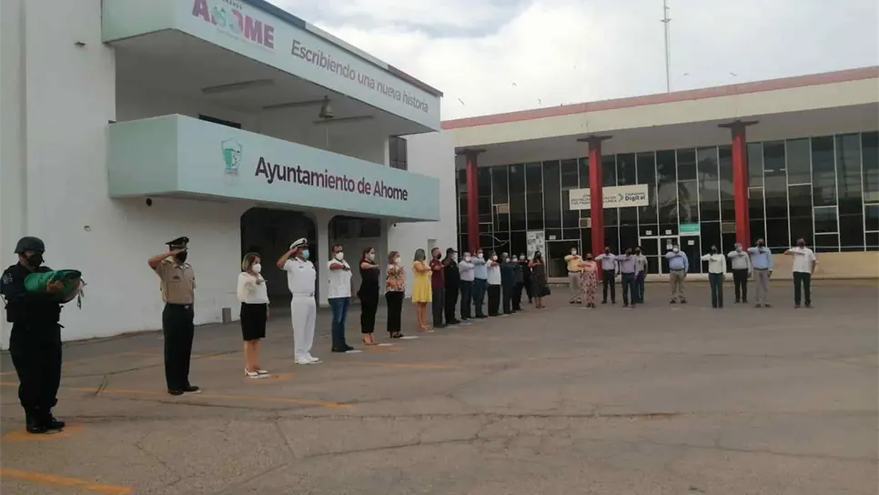 Izan bandera para celebrar el Día del Maestro