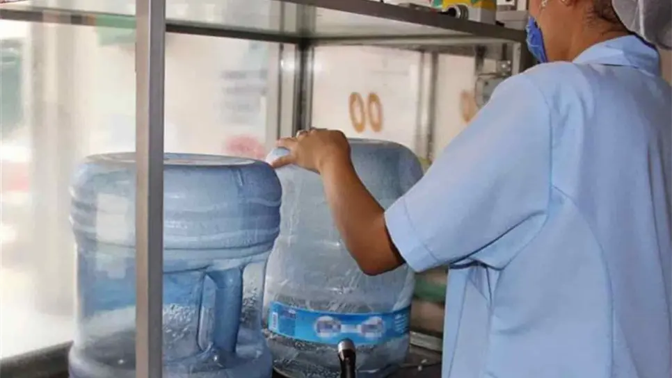 Vigilan que purificadoras vendan agua de calidad