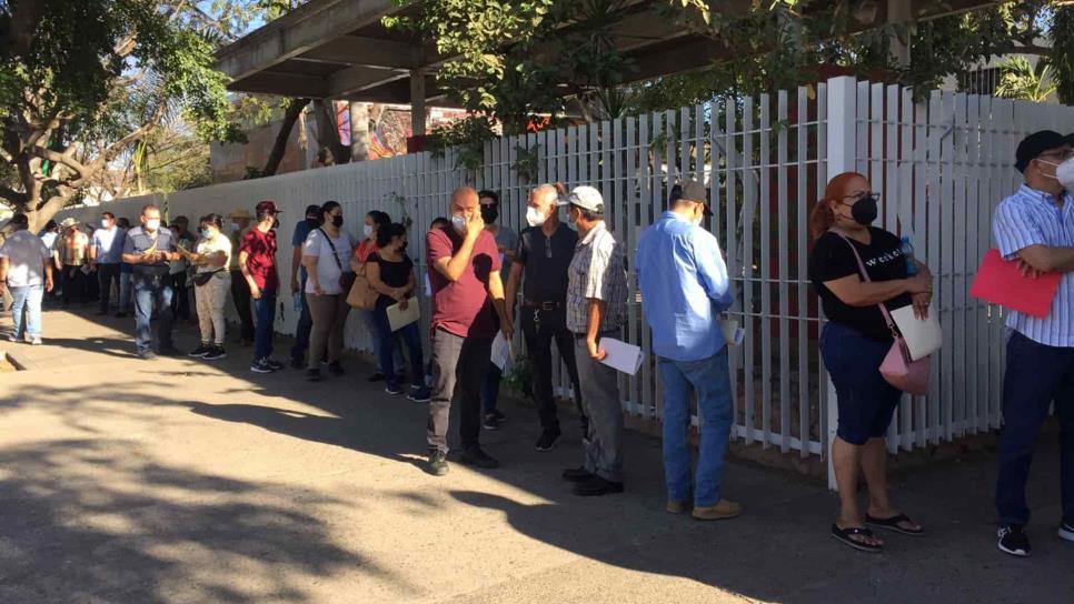 Hoy, último día para vacunar a adultos de 50 años y embarazadas en Culiacán