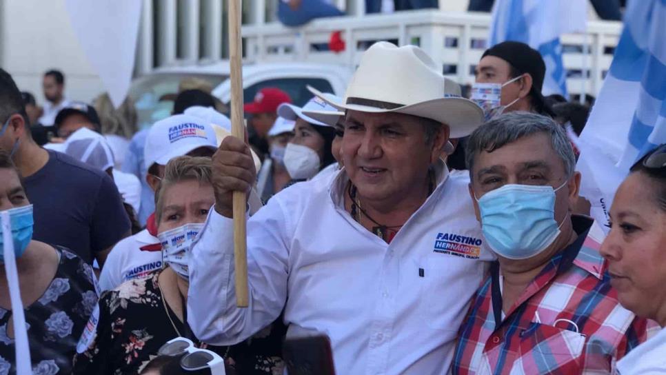 Con multitudinario evento, cierra campaña Faustino Hernández en Culiacán