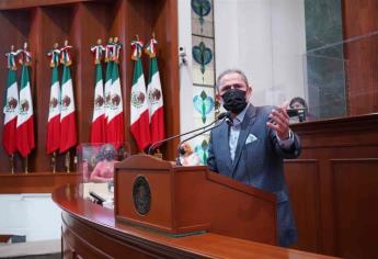 Diputado del PAN en Sinaloa critica compra de refinería por AMLO