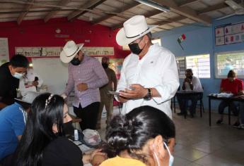 Faustino Hernández espera jornada electoral tranquila y emite su voto