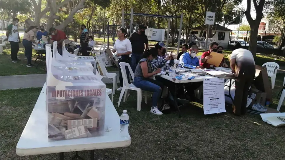 Comienza el cierre y conteo de votos tras jornada electoral