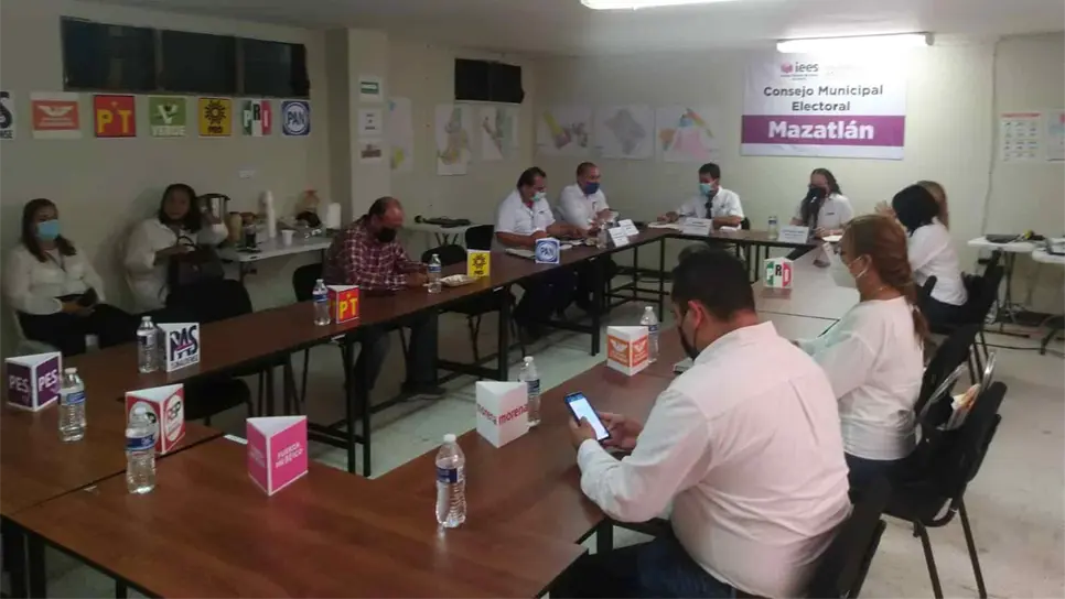 Sin incidentes transcurre la mañana en casillas de Mazatlán