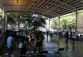 Casillas del Centro de Culiacán con retrasos de casi una hora en la apertura