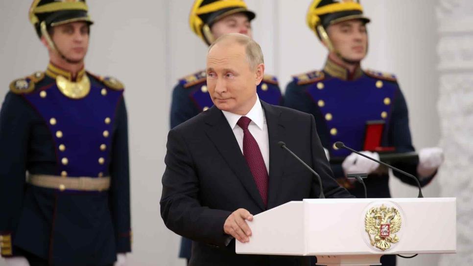 Putin premia a los creadores de la vacuna Sputnik V con ocasión del Día de Rusia