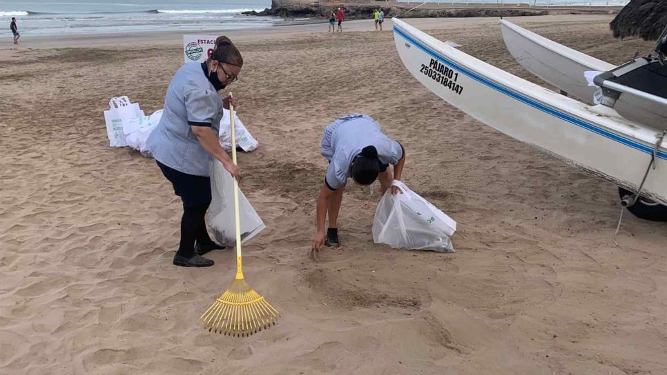 Evitan que 1.4 t de basura llegue al mar con limpieza masiva de playas en Mazatlán