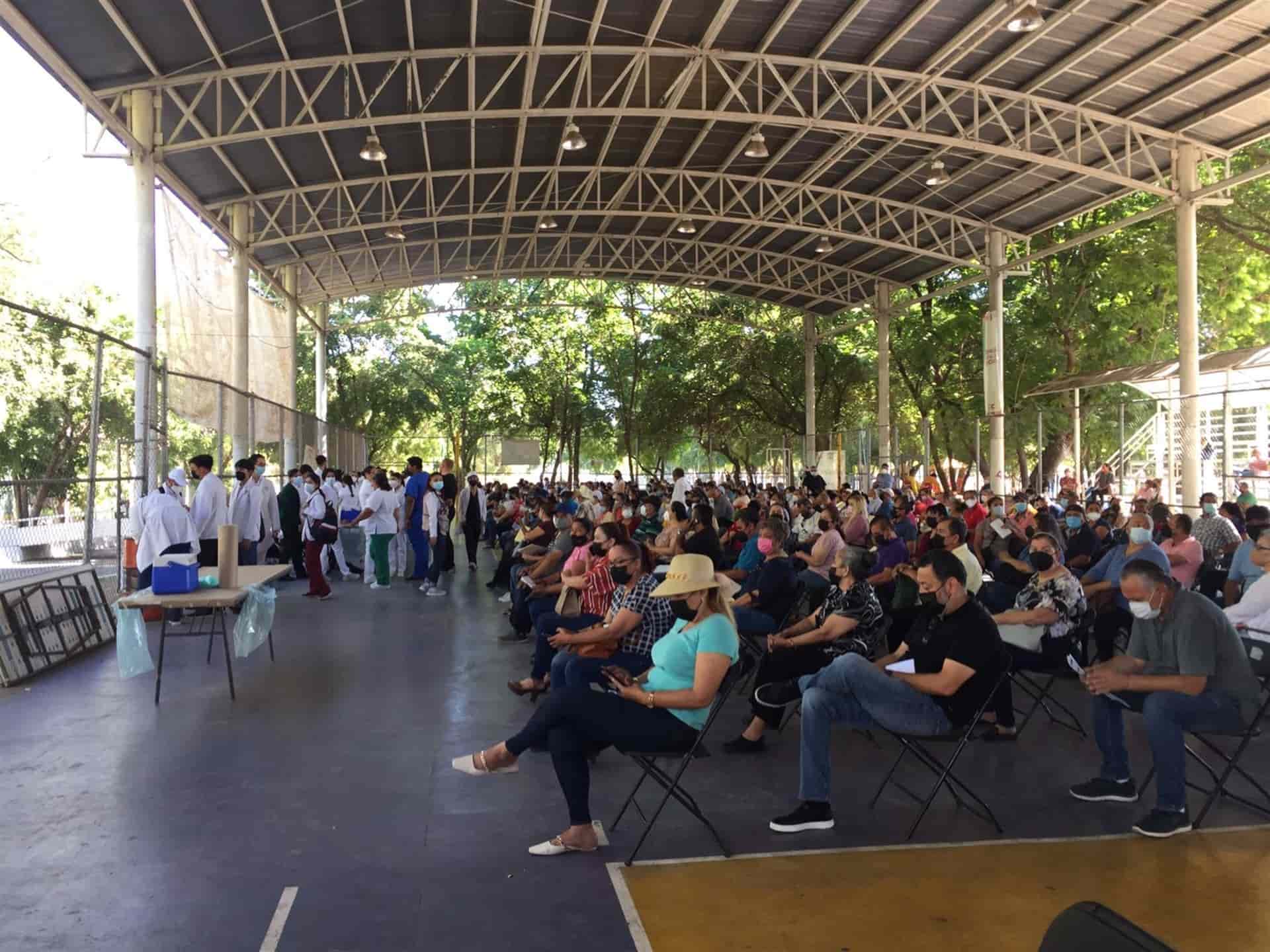 El lunes inicia vacunación para mayores de 40 en Culiacán