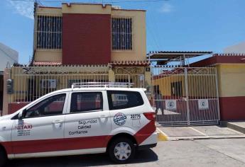 Acusan taxis irregularidades y sacan a directivos