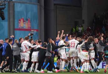 Dinamarca golea a Rusia y se mete a los octavos de final de la Eurocopa.