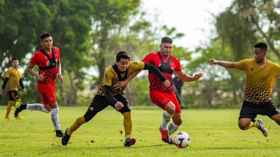 Dorados emprende viaje a Celaya para encarar este martes la jornada 15