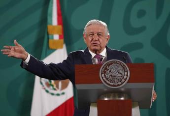 López Obrador asegura que está por la diversidad en el Día del Orgullo LGBT
