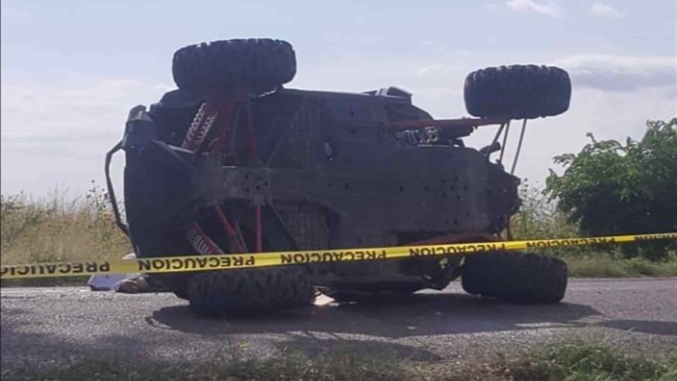 Muere joven mujer al volcar en un rzr en Guasave; hay dos lesionados