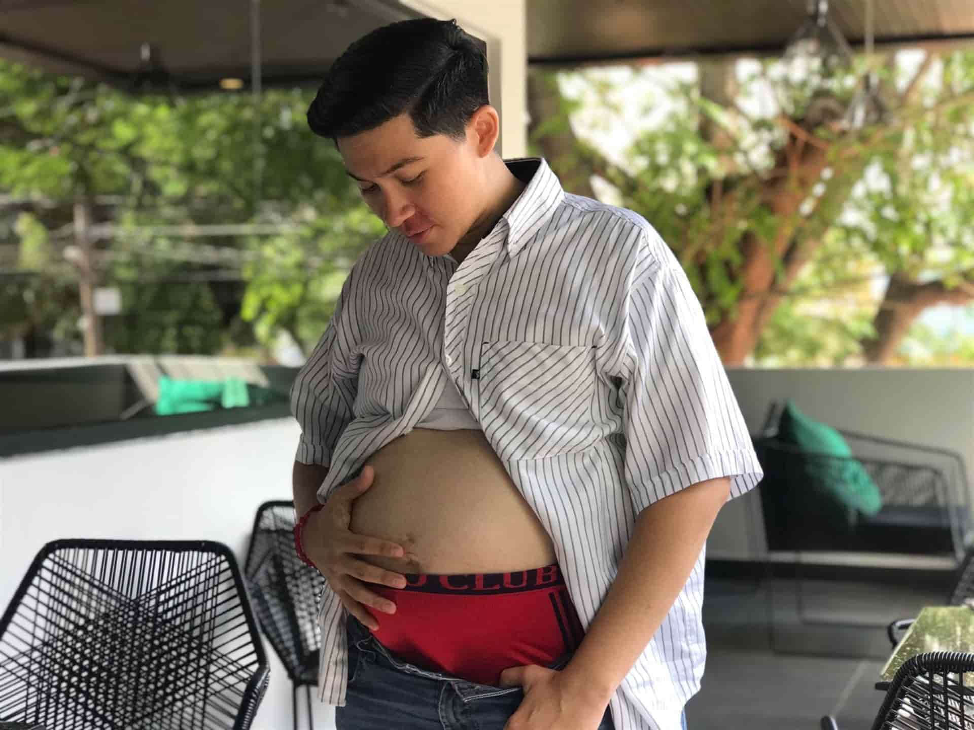 Hombre trans embarazado pide trato digno al personal de Salud