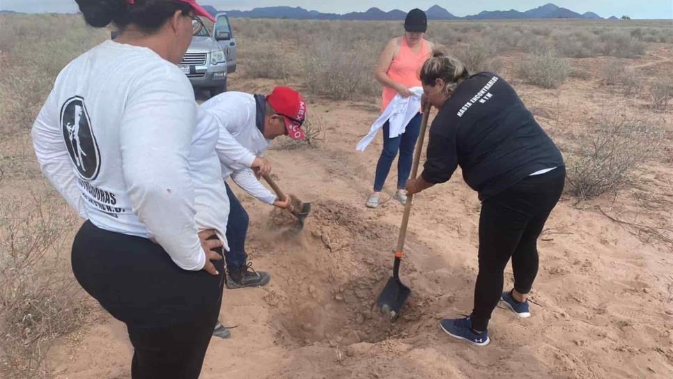 Encuentran fosas con restos humanos en Huacaporito