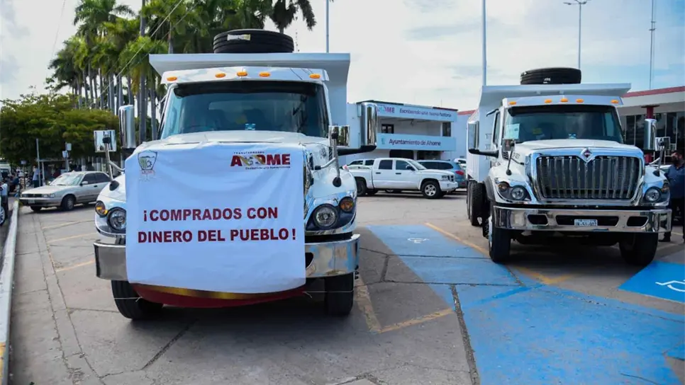 Ayuntamiento de Ahome adquiere dos camiones de volteo