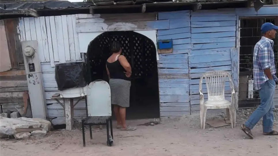 Un hombre con quemaduras al explotar tanque de gas LP en Los Mochis