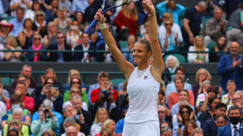 Karolína Plíšková y Ashleigh Barty, finalistas de Wimbledon Karolína Plíšková y Ashleigh Barty, finalistas de Wimbledon