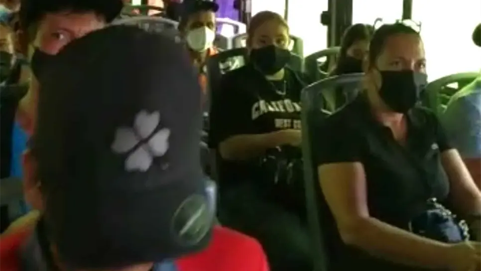 Bajan a usuario por no usar cubreboca en ruta Lomas de Rodriguera