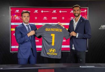 Rui Patricio es presentado como nuevo portero de la Roma